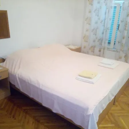 ヴィラ Captain Ivo オレビック